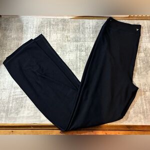 Old Navy Cloud+ Go Dry Women’s Blue Pants in Great Condition. Size XL Tall. $9.